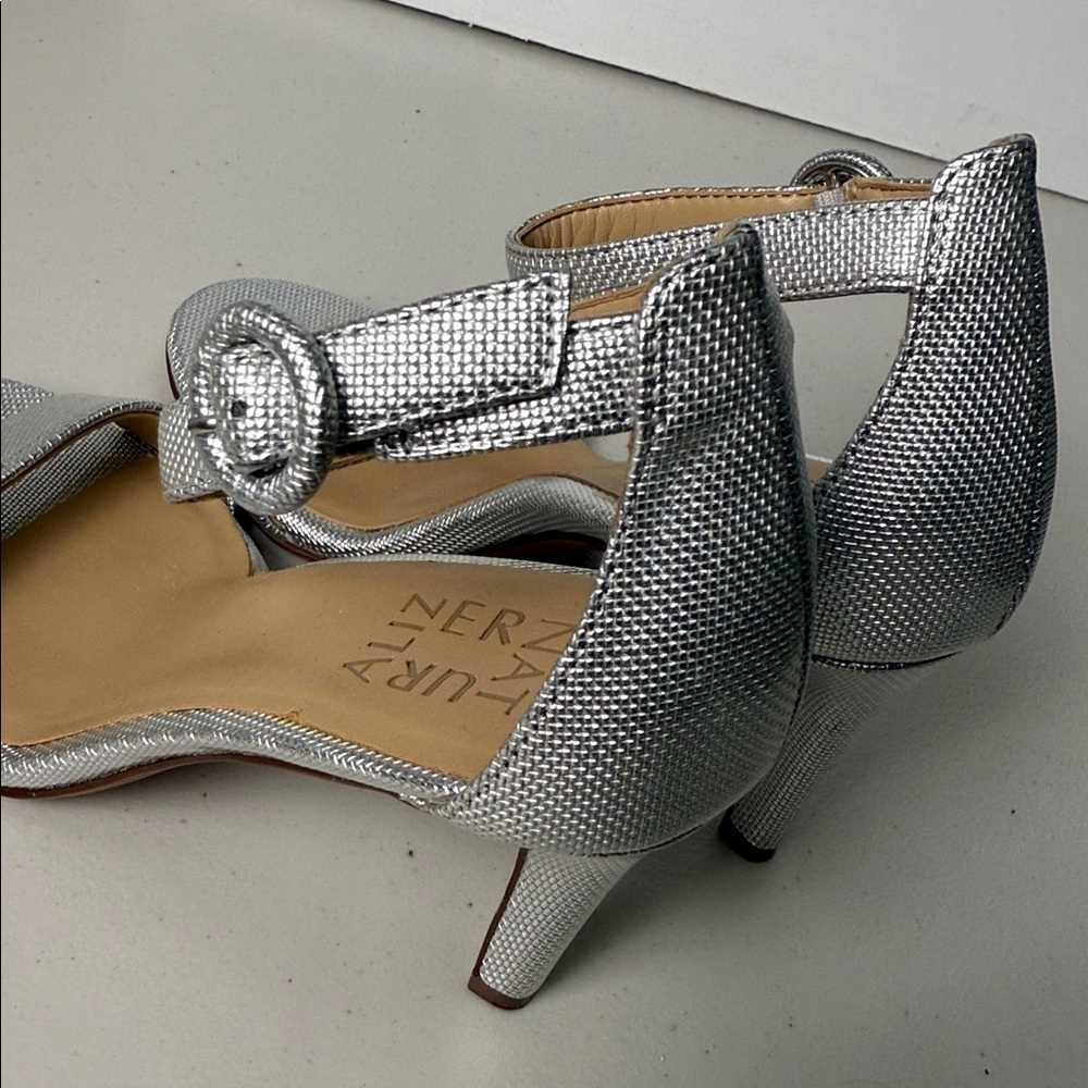 Naturalizer Strappy Heels Silver Size 6.5 - Picture 7 of 16